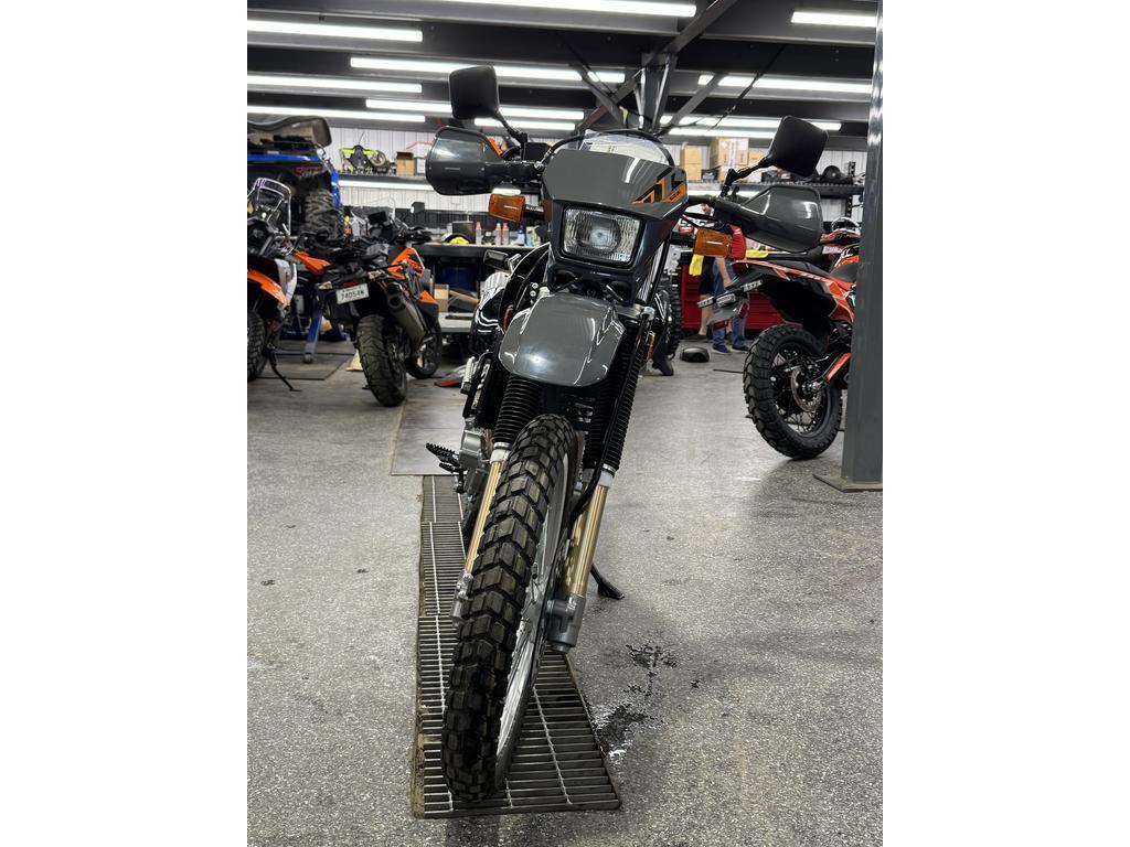 Suzuki DR650SEM6 2026