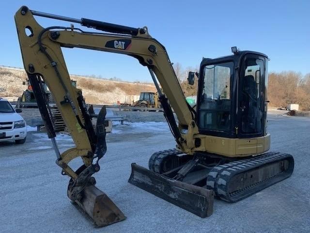 Mini excavatrice Caterpillar