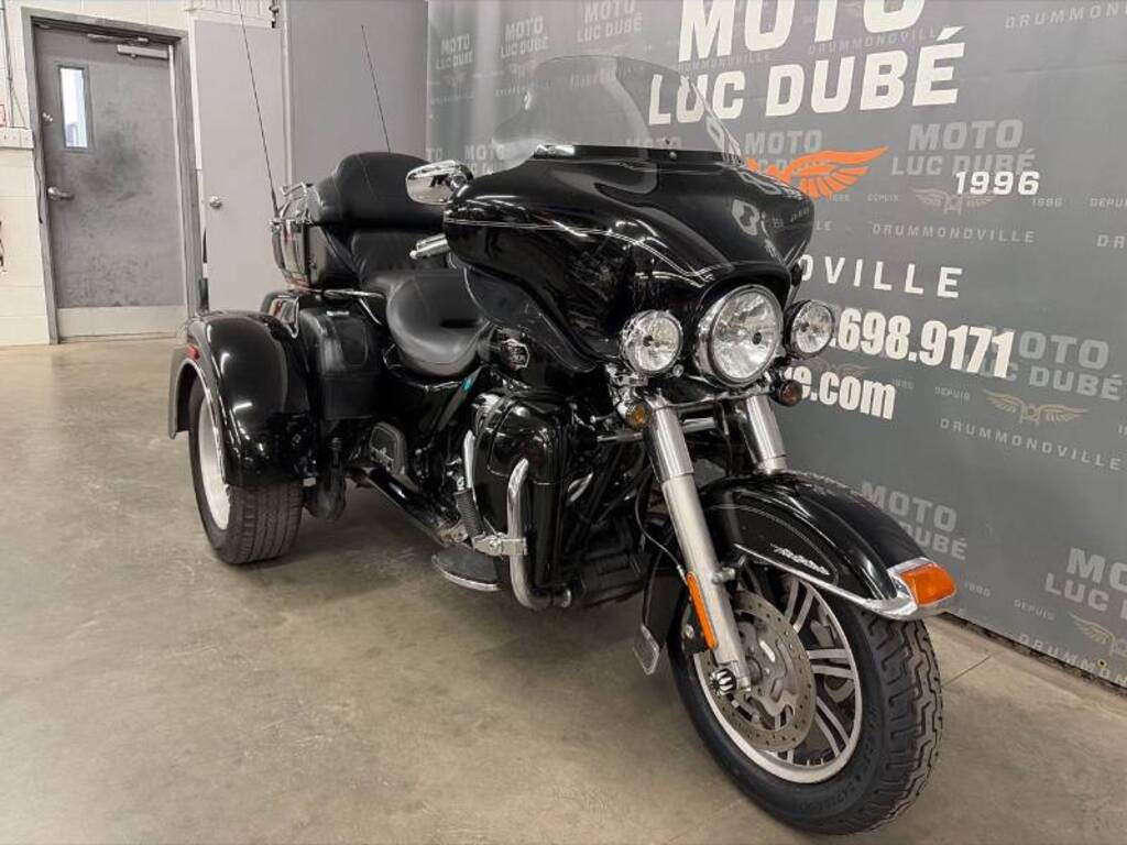 Harley-Davidson FLHTCUTG Tri Glide Ultra 2013