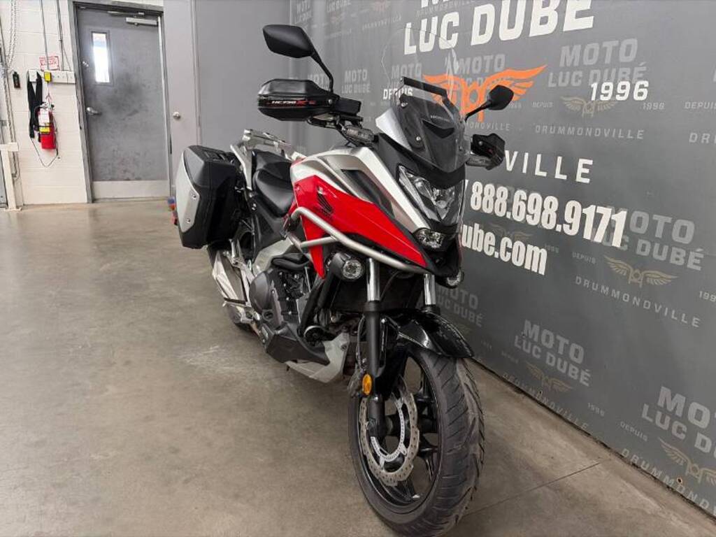 Honda NC750X DCT 2022