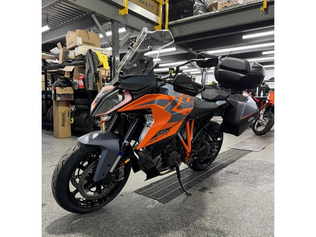 KTM SUPER DUKE GT 2024