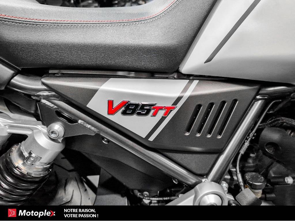 Moto Guzzi V85TT TRAVEL EDITION 2023
