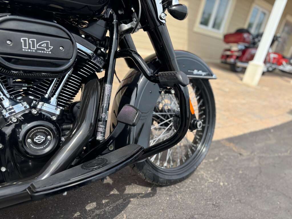 Harley-Davidson FLHCS Heritage Softail Classic 114 2019