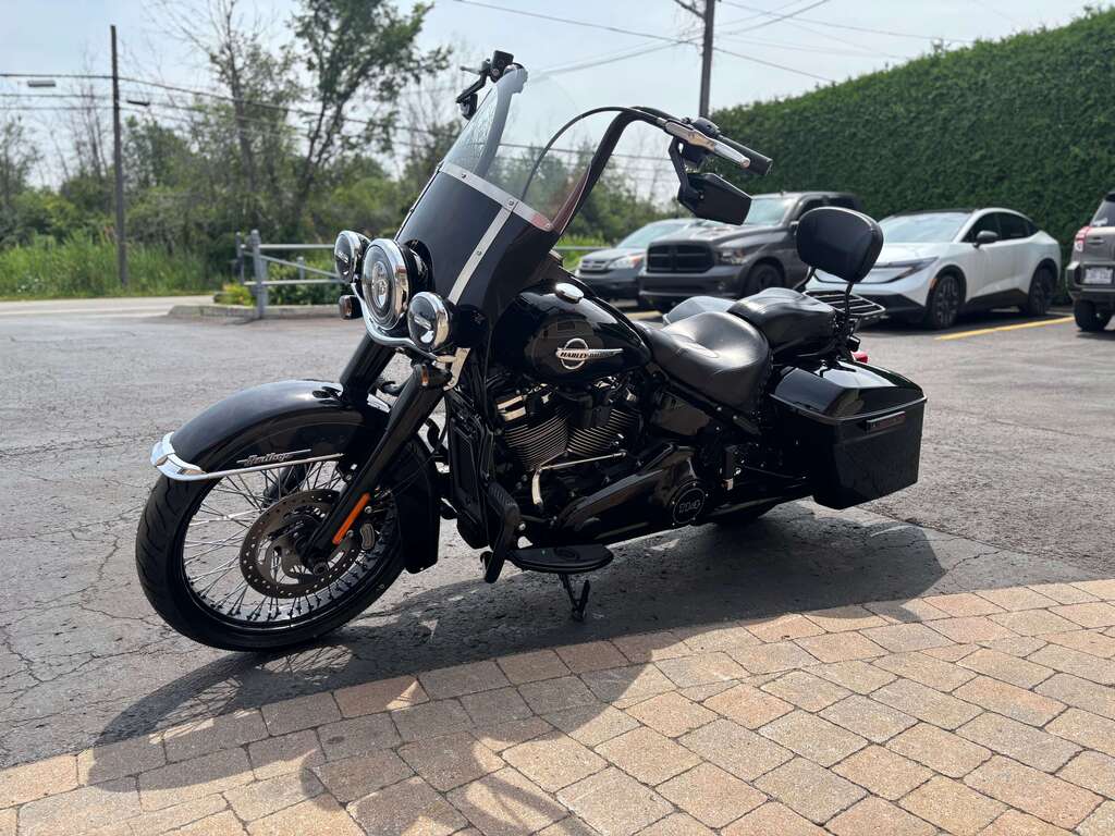 Harley-Davidson FLHCS Heritage Softail Classic 114 2019