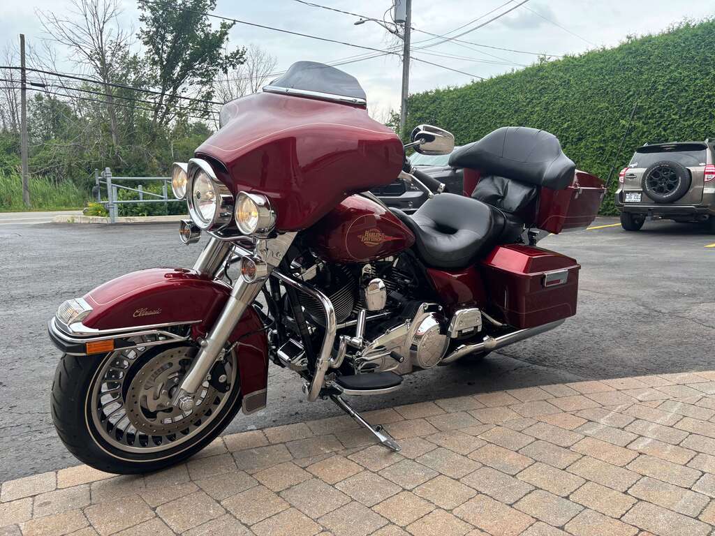 Harley-Davidson FLHTC Electra Glide Classic 2010