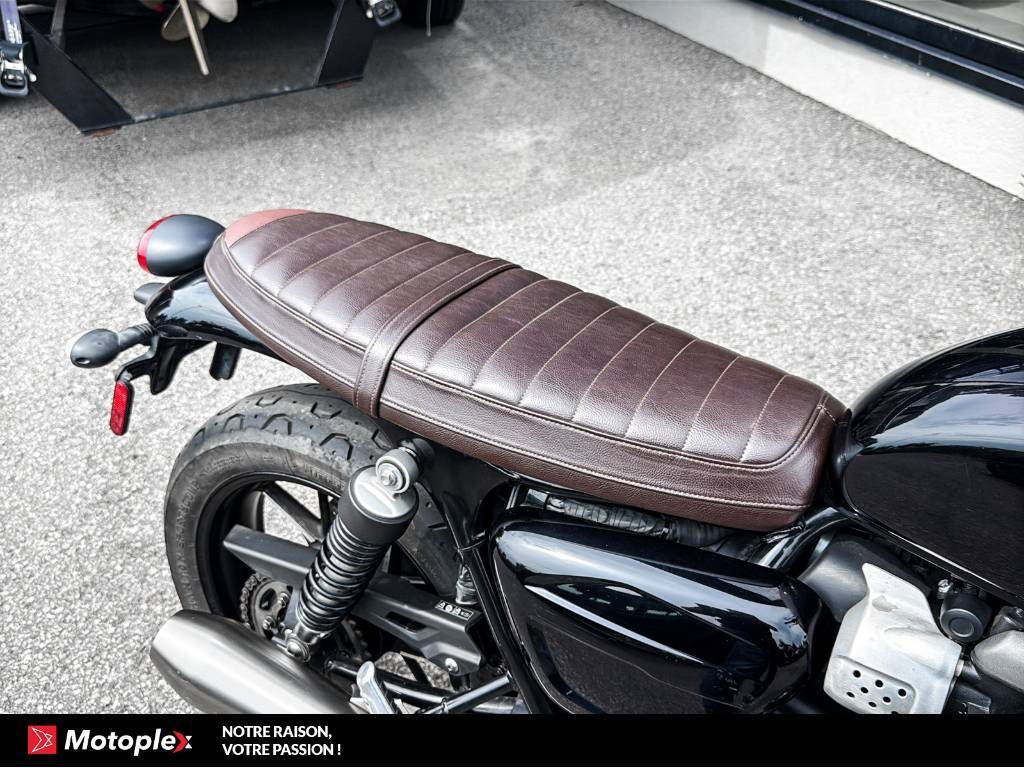 Triumph Street twin black 2019