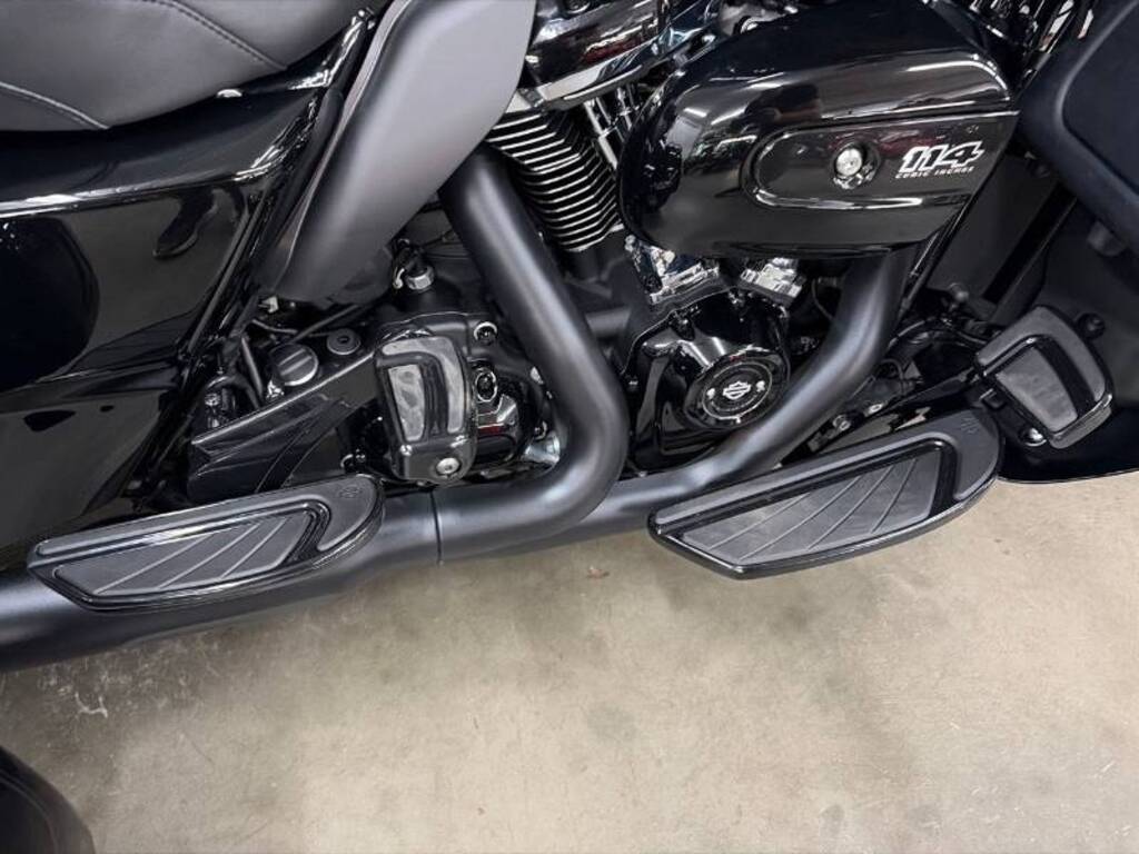 Harley-Davidson FLHTCUTG Tri Glide Ultra 2025