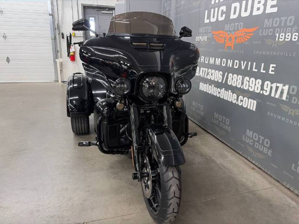 Harley-Davidson FLHTCUTG Tri Glide Ultra 2025