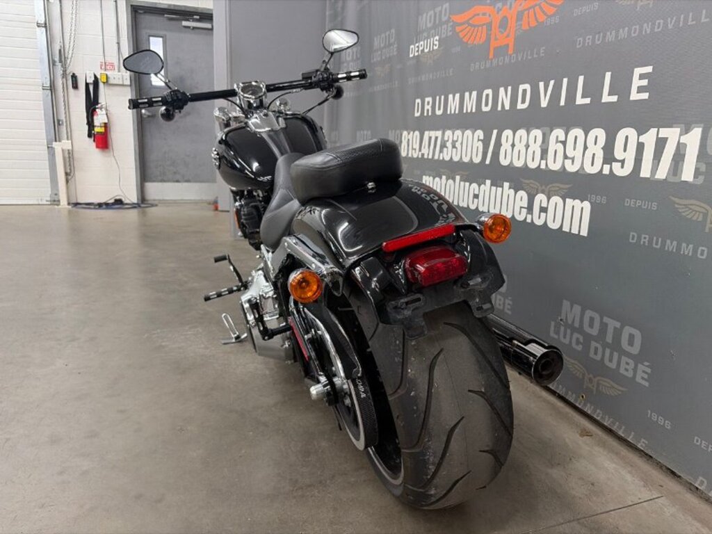 Harley-Davidson FXSB Softail Breakout 2015