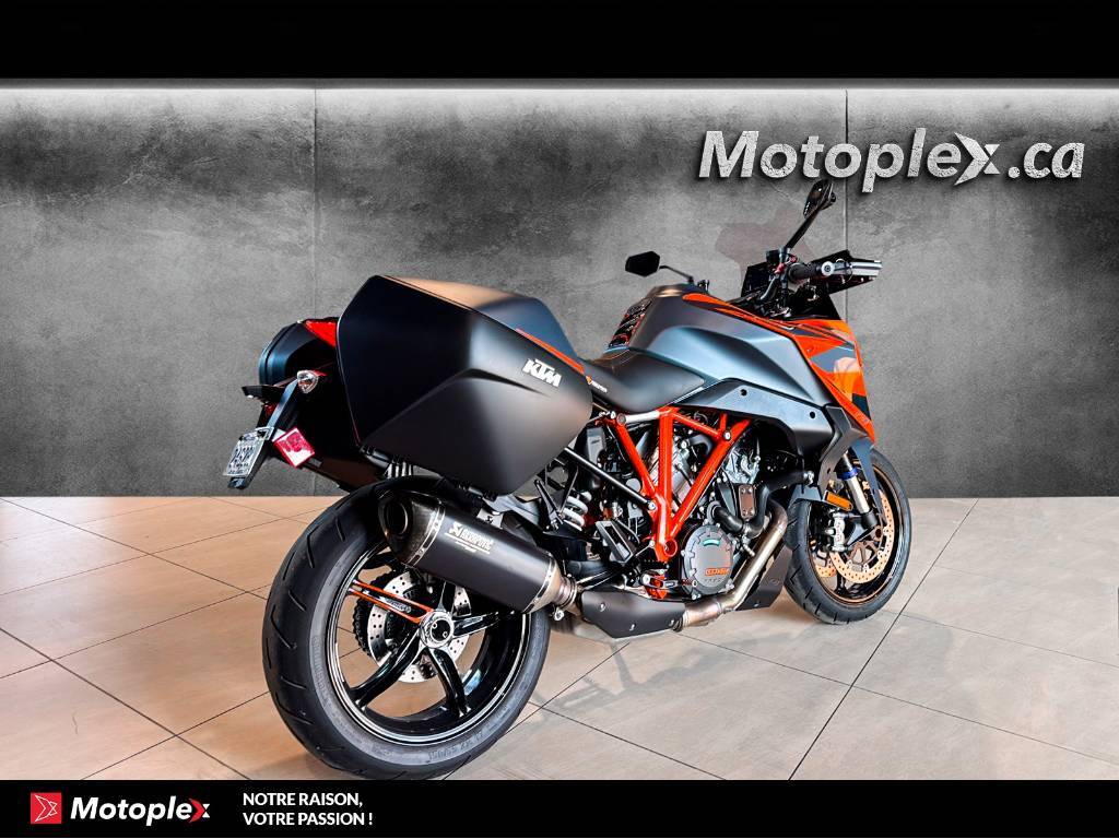 KTM SUPERDUKE GT 2024