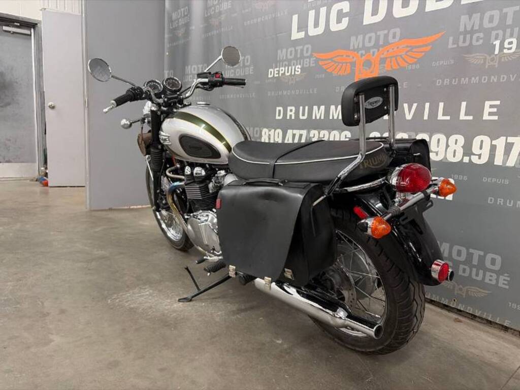 Triumph Bonneville T100 2012