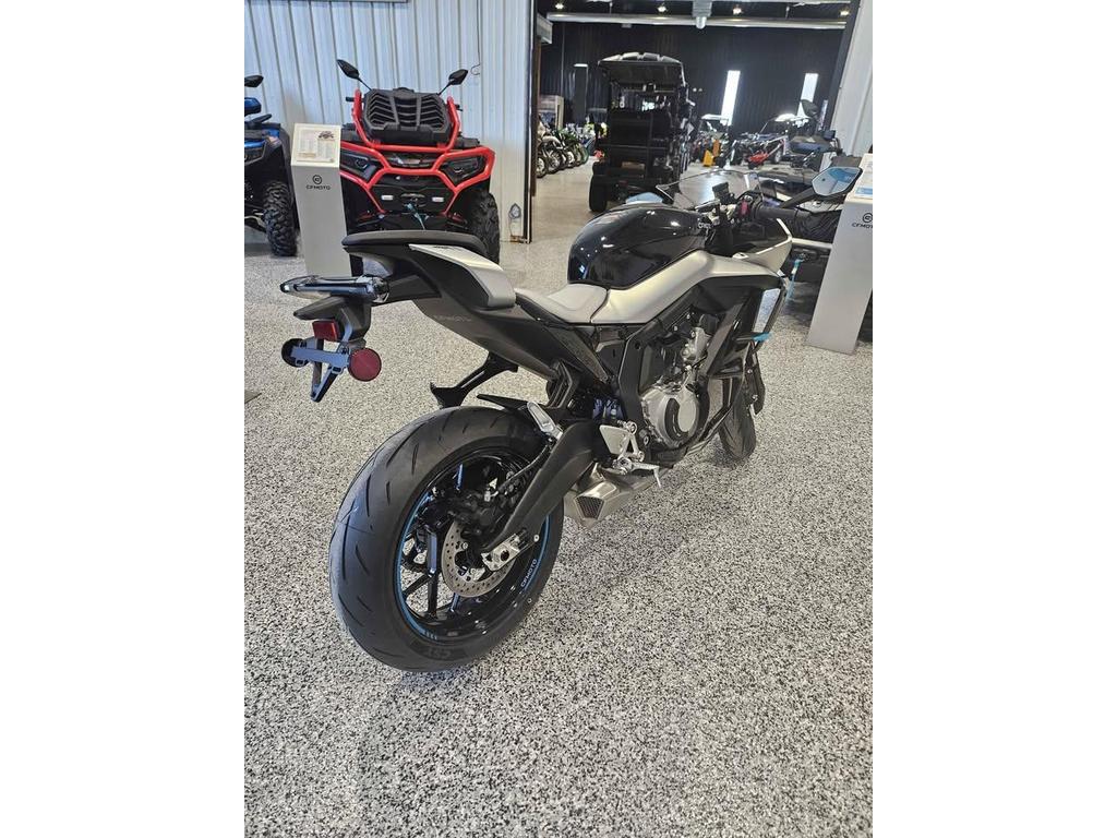 CFMOTO 675SS 2026