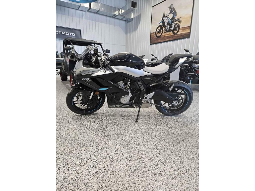 CFMOTO 675SS 2026