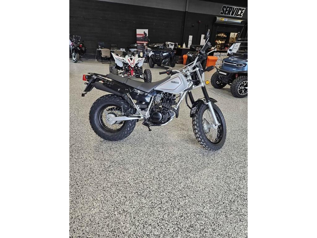 Yamaha TW200 2026