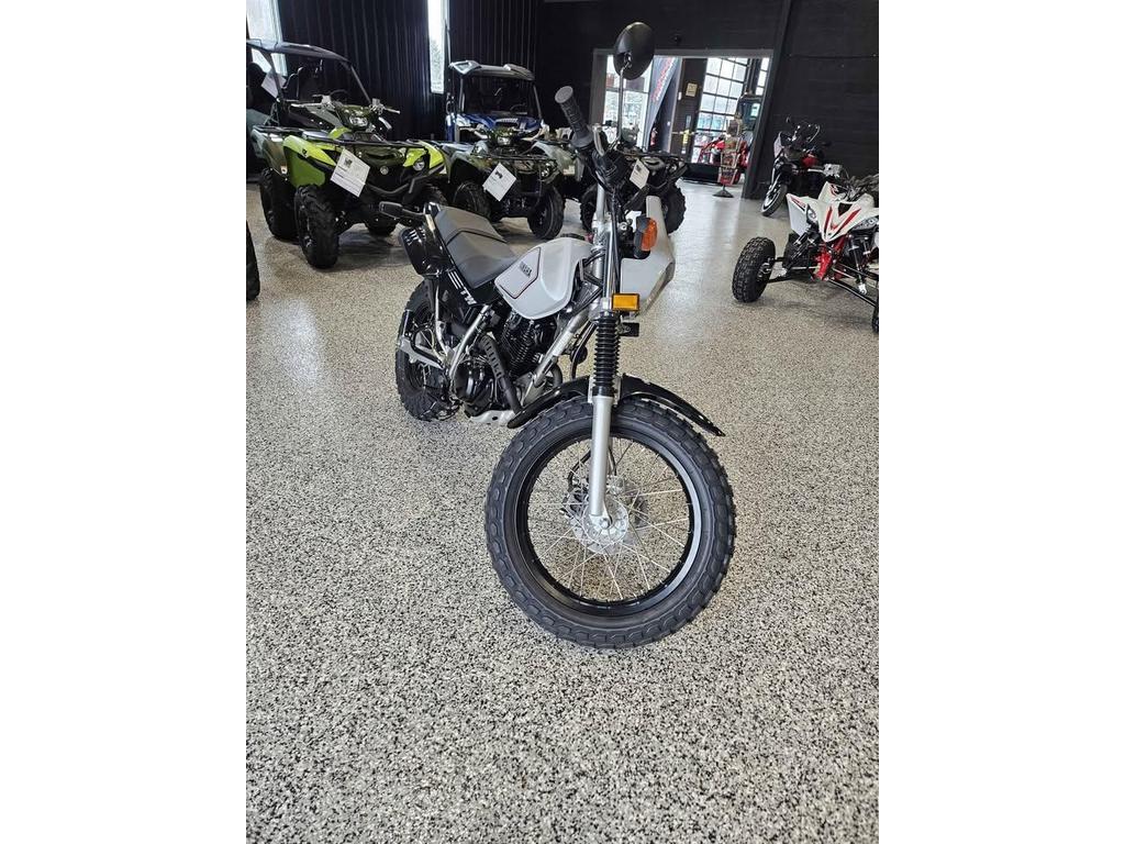 Yamaha TW200 2026