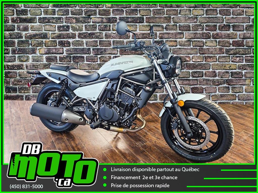 Kawasaki ELIMINATOR BLANC ROBOTIQUE 2024