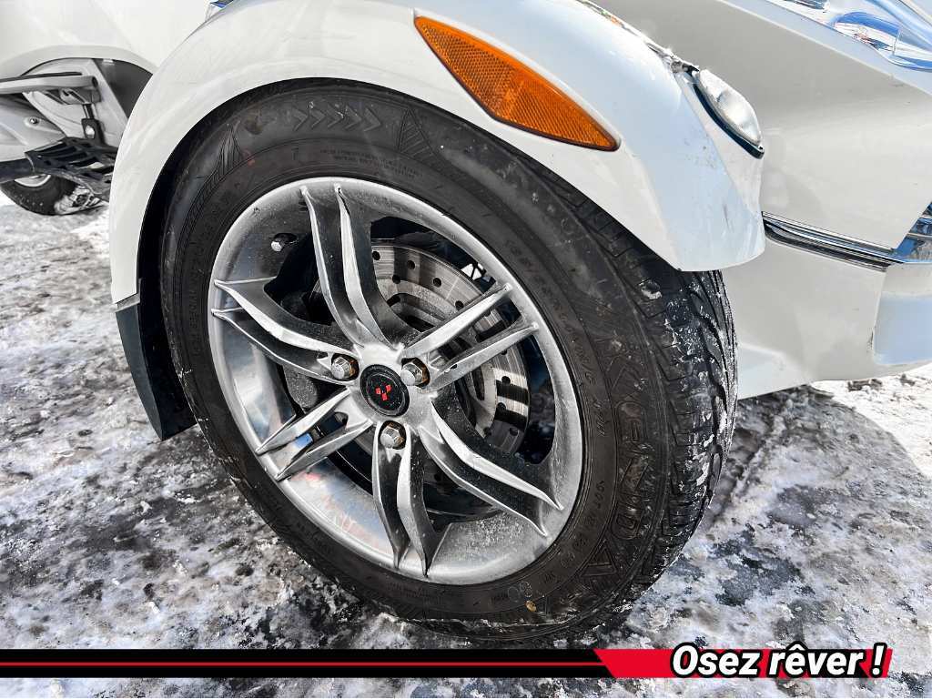 Can-Am Spyder RT Limited 2011