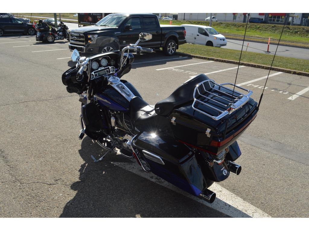 Harley-Davidson FLHTCUSE Screamin Eagle 2011