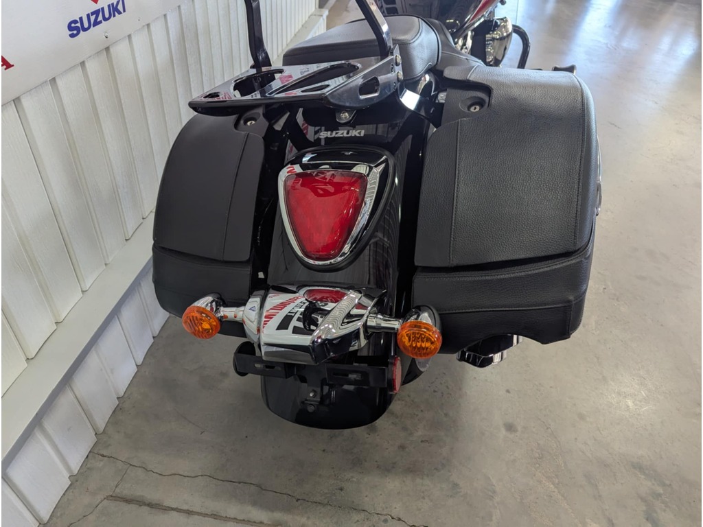 Suzuki Boulevard C90T 2016