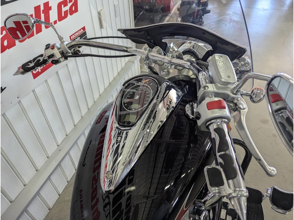 Suzuki Boulevard C90T 2016