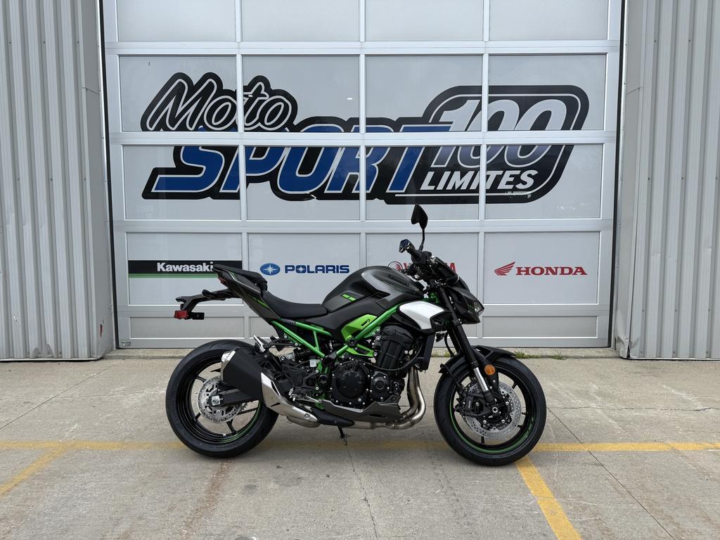 Kawasaki Z900 2025