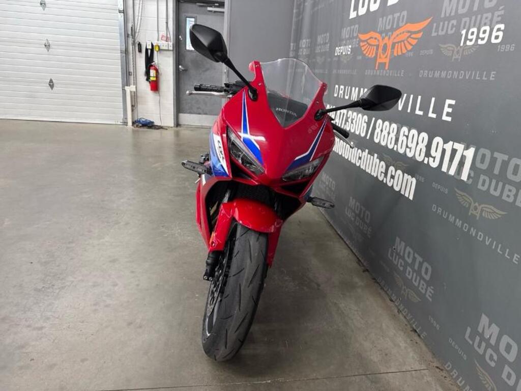 Honda CBR650R 2025