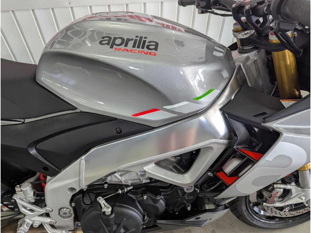 Aprilia Tuono V4 1100 2022