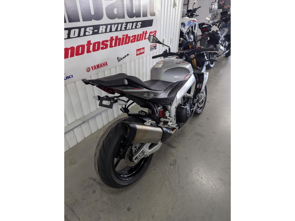 Aprilia Tuono V4 1100 2022