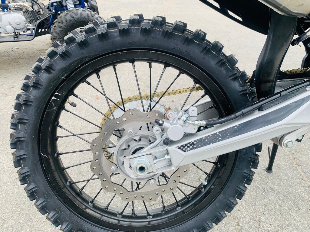 Apollo Motors RXF MX 250 2025