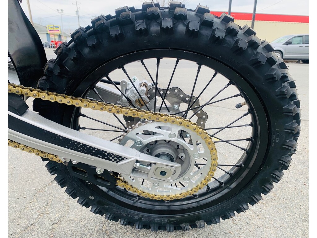 Apollo Motors RXF MX 250 2025