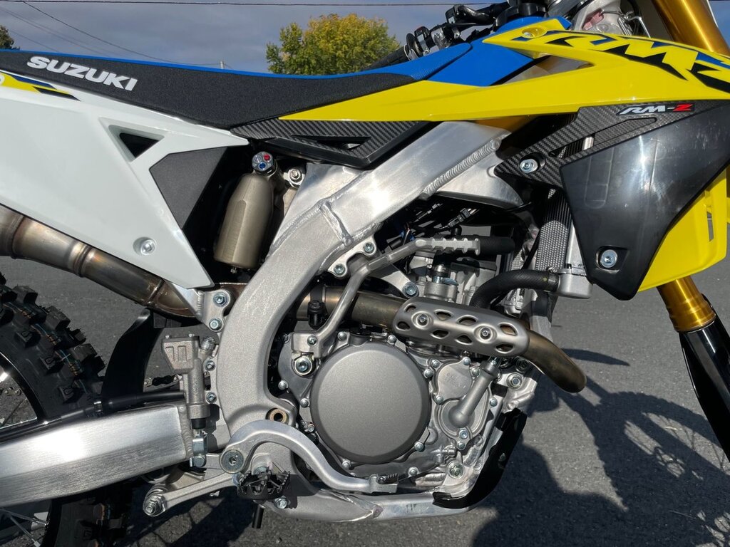 Suzuki RM-Z250 2024