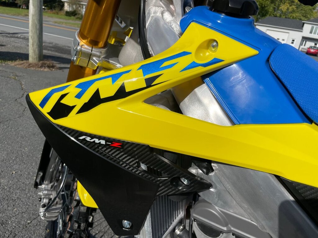 Suzuki RM-Z250 2024