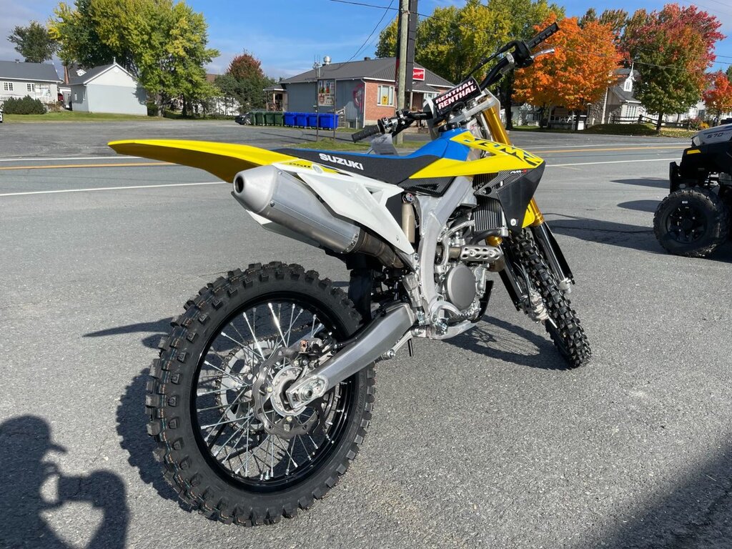 Suzuki RM-Z250 2024