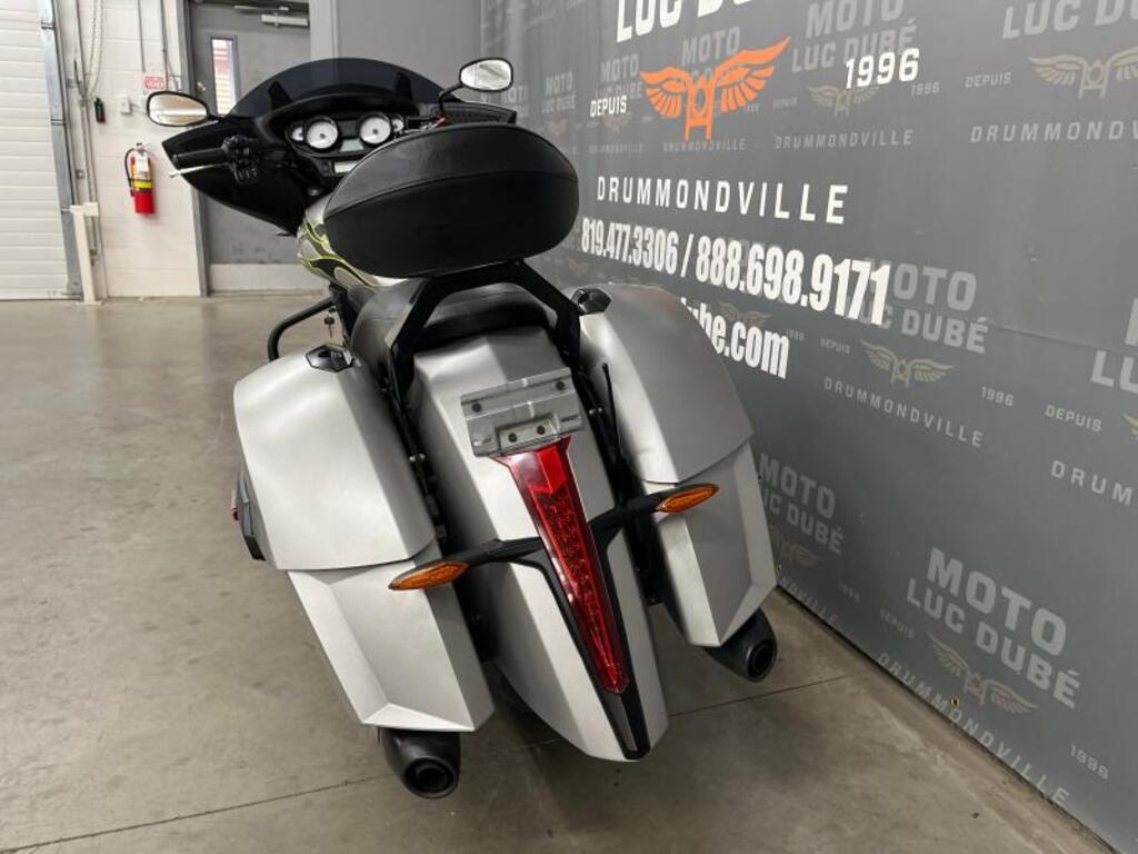 Victory Motorcycles Cross Country 2014