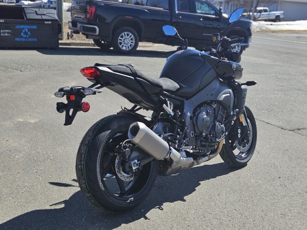 Yamaha MT-10 2025