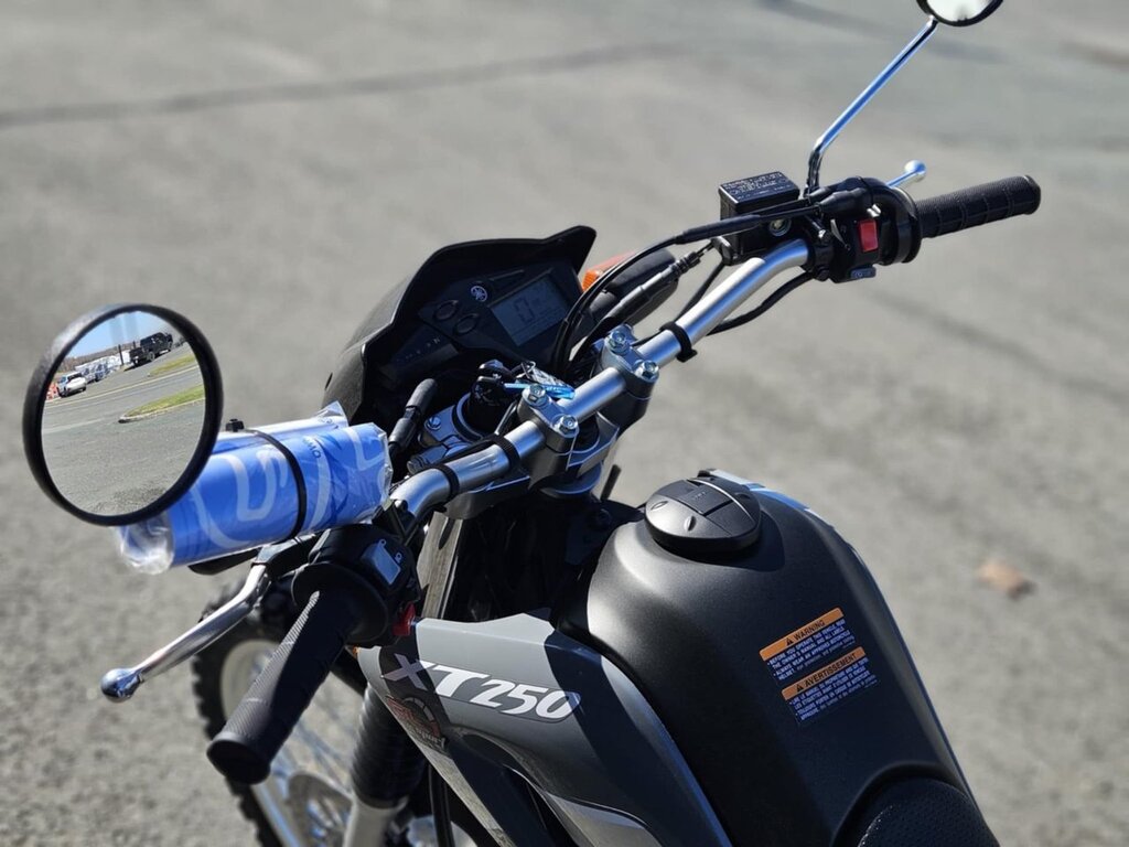 Yamaha XT250 2025