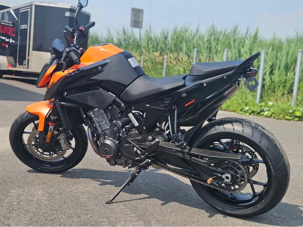 KTM DUKE 890 2022