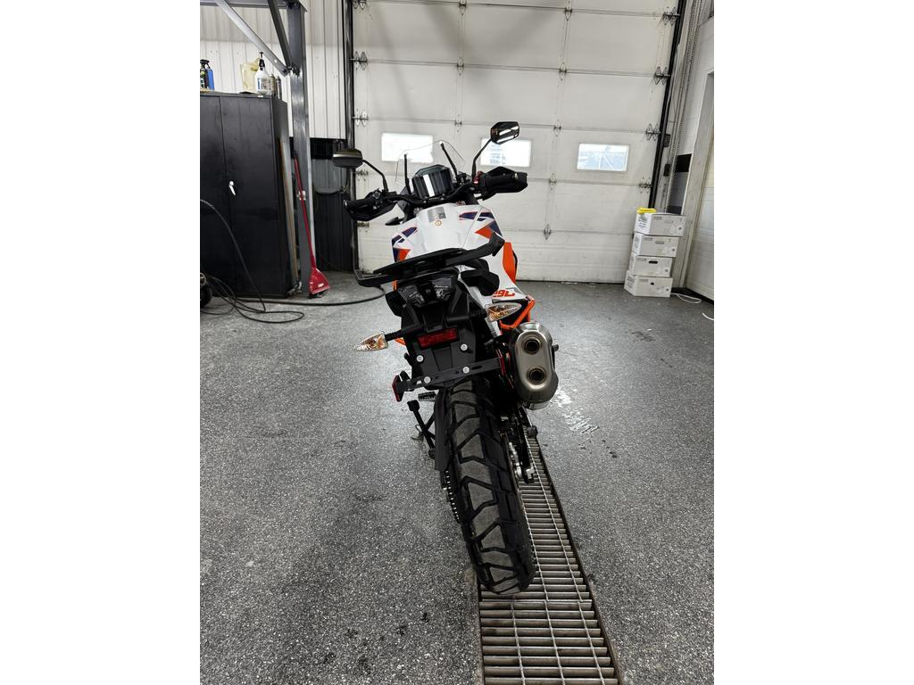 KTM 1290 ADVENTURE R 2024