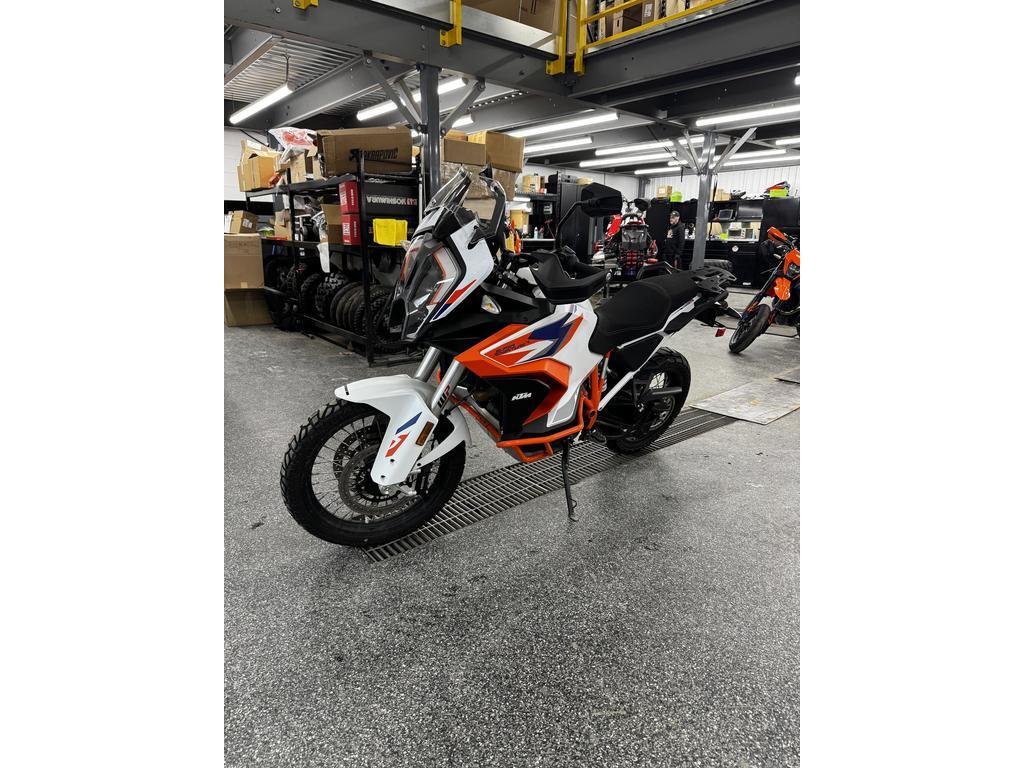 KTM 1290 ADVENTURE R 2024