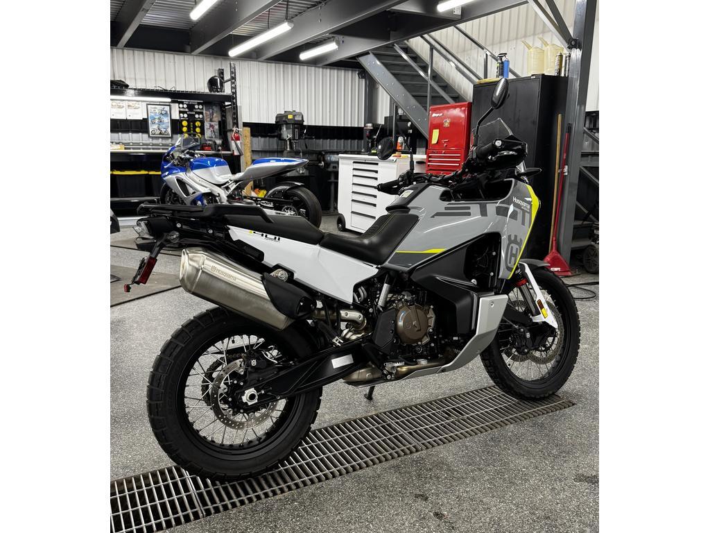 Husqvarna Norden 901 2025