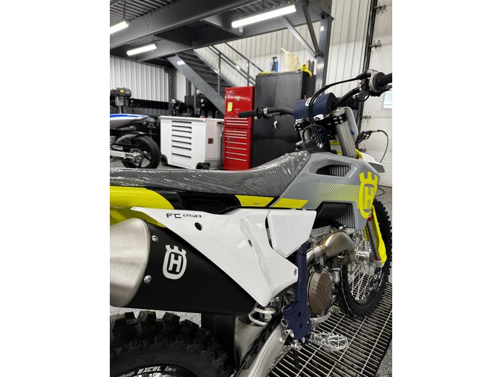 Husqvarna FC 250 2024