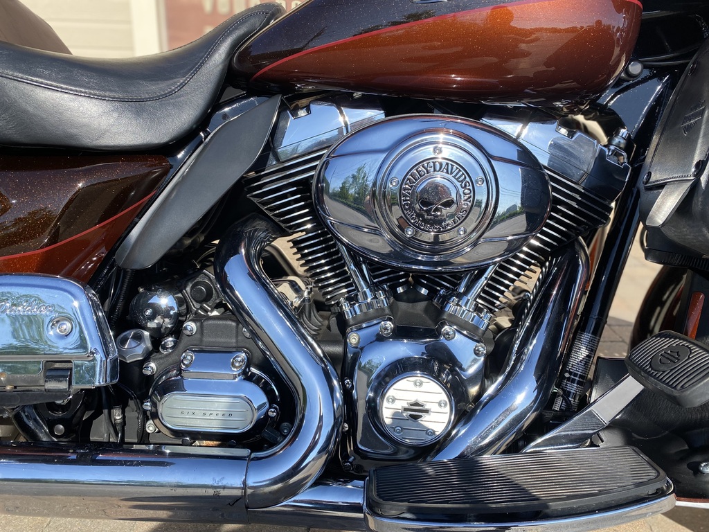 Harley-Davidson FLHTK Electra Glide Ultra Limited 2011