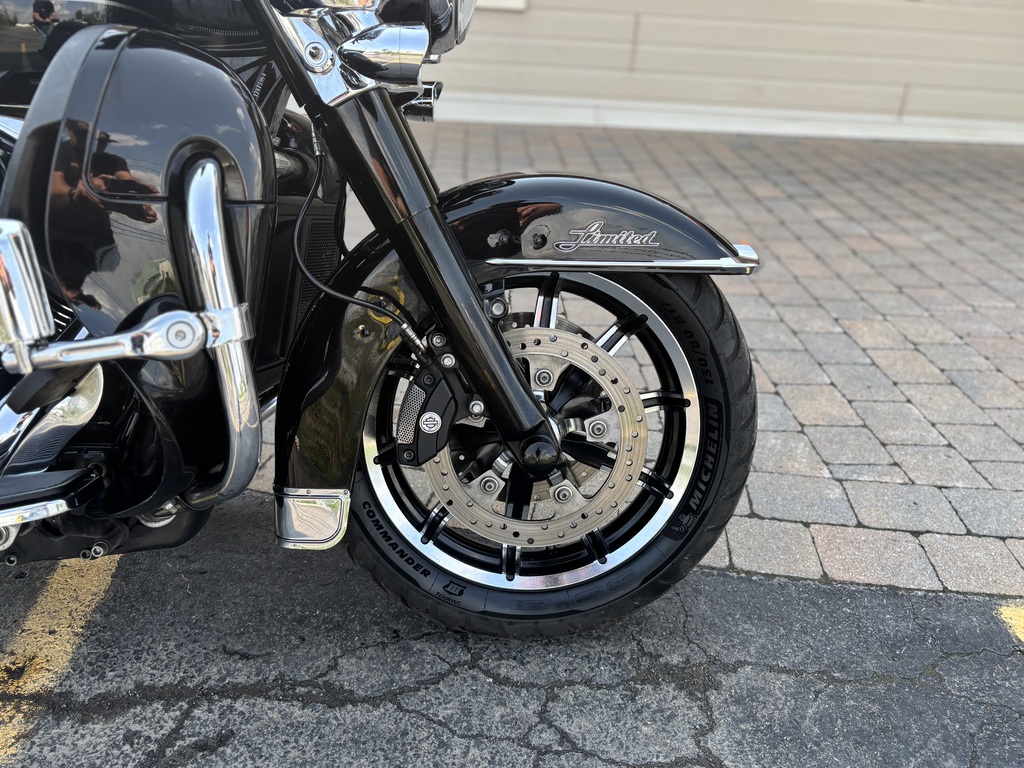 Harley-Davidson FLHTK Ultra Limited 2014