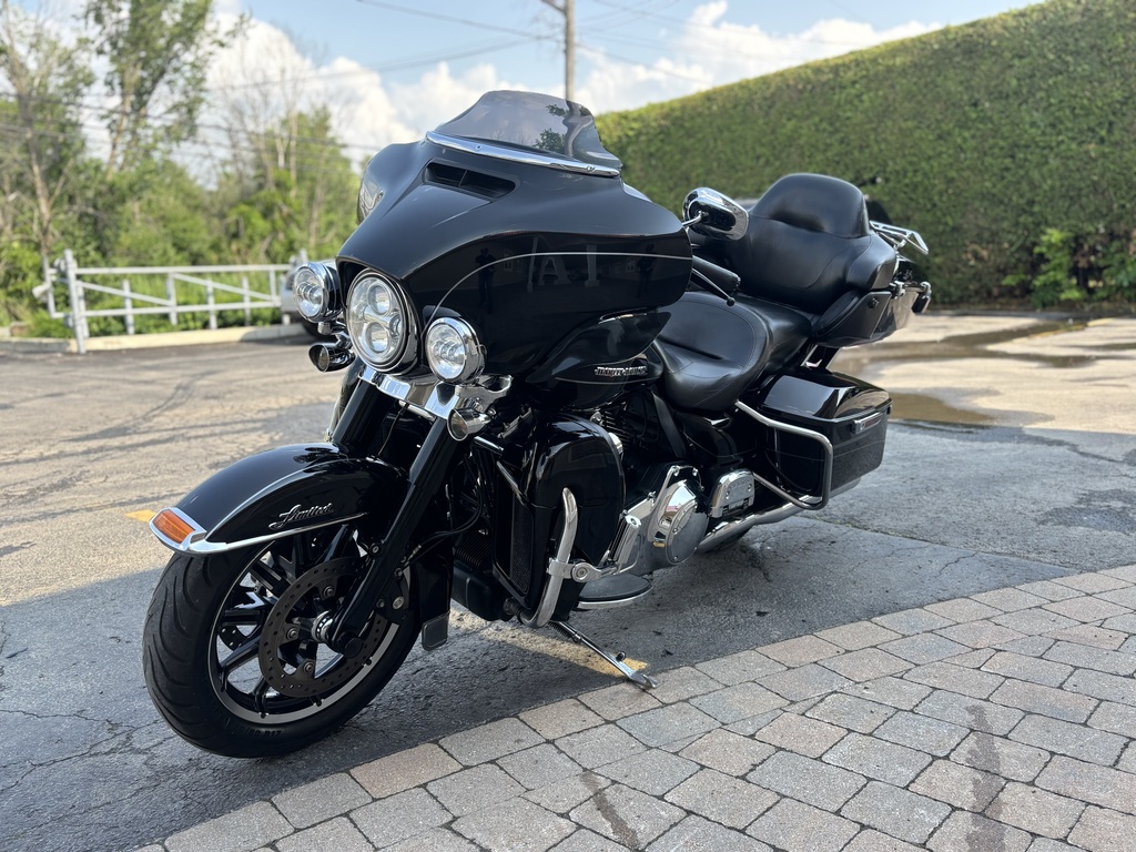 Harley-Davidson FLHTK Ultra Limited 2014