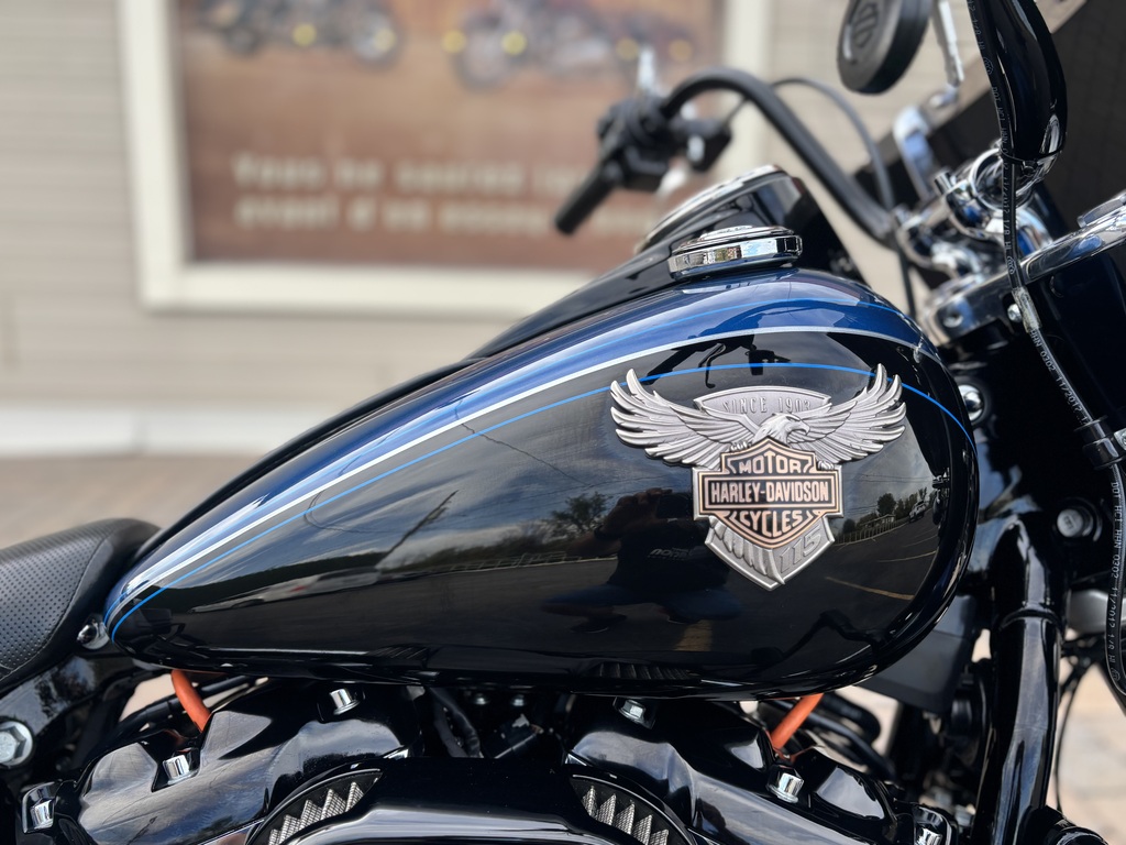 Harley-Davidson FLHCS Heritage Classic 114 2018