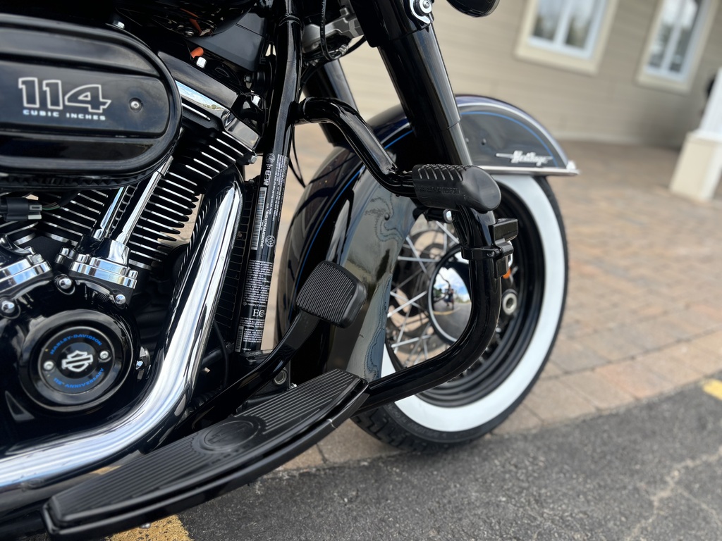 Harley-Davidson FLHCS Heritage Classic 114 2018