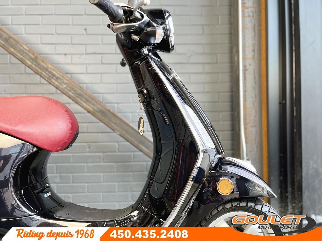 Vespa Primavera 50 2015