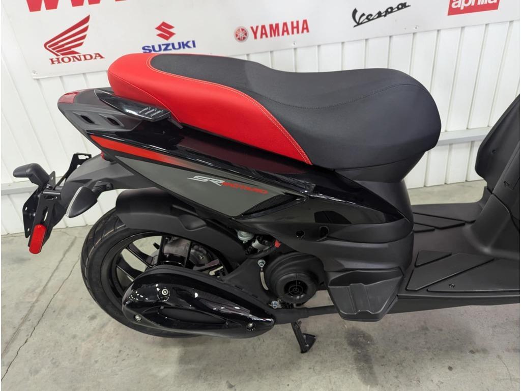 Aprilia SR 50 2025