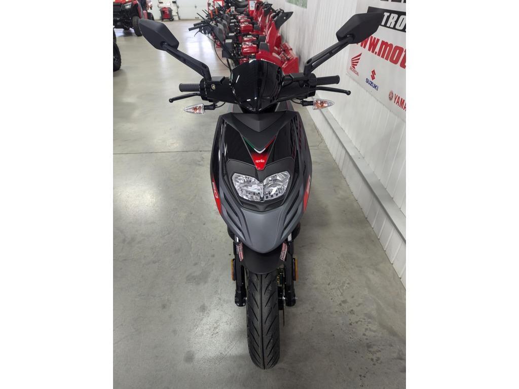Aprilia SR 50 2025