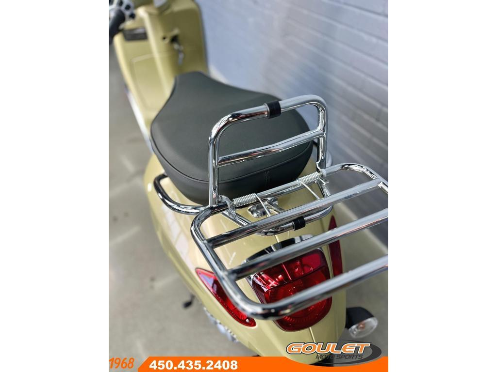 Vespa Primavera 50 75th Anniversary 2021